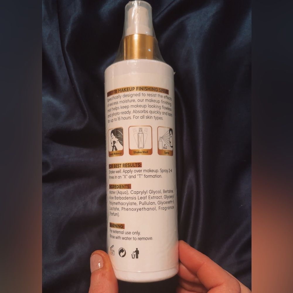 16 hour Makeup Setting Spray - Long-Lasting Natural Finish - Picture 4 of 7